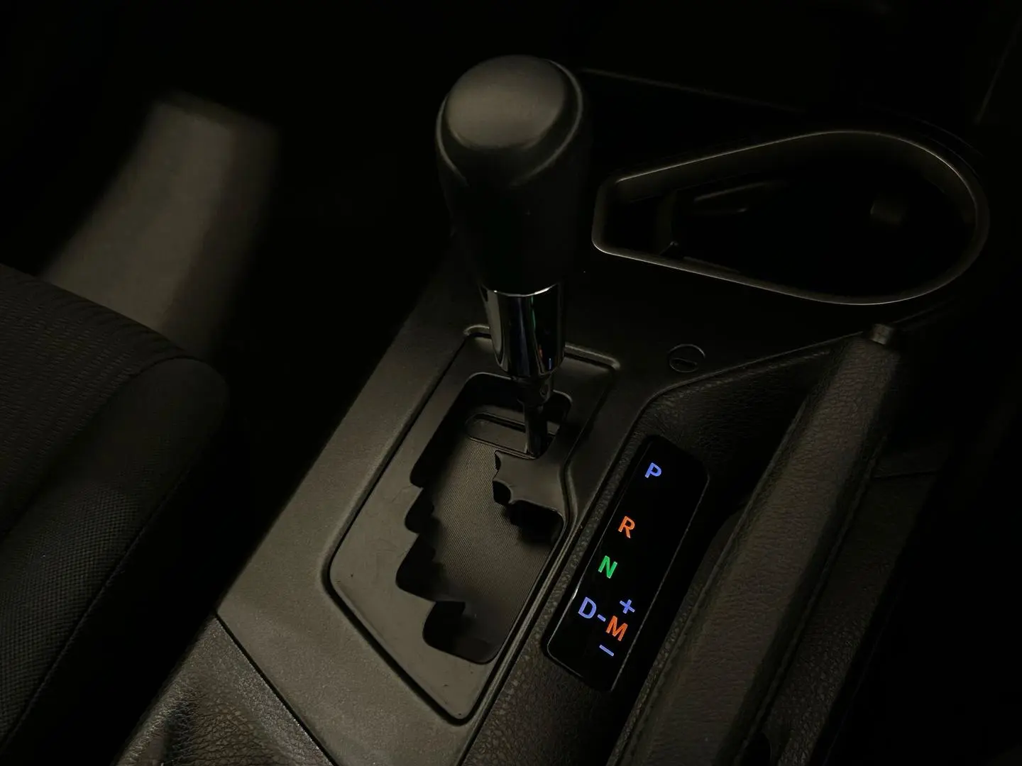 2017 Toyota RAV4 Gallery Image 21