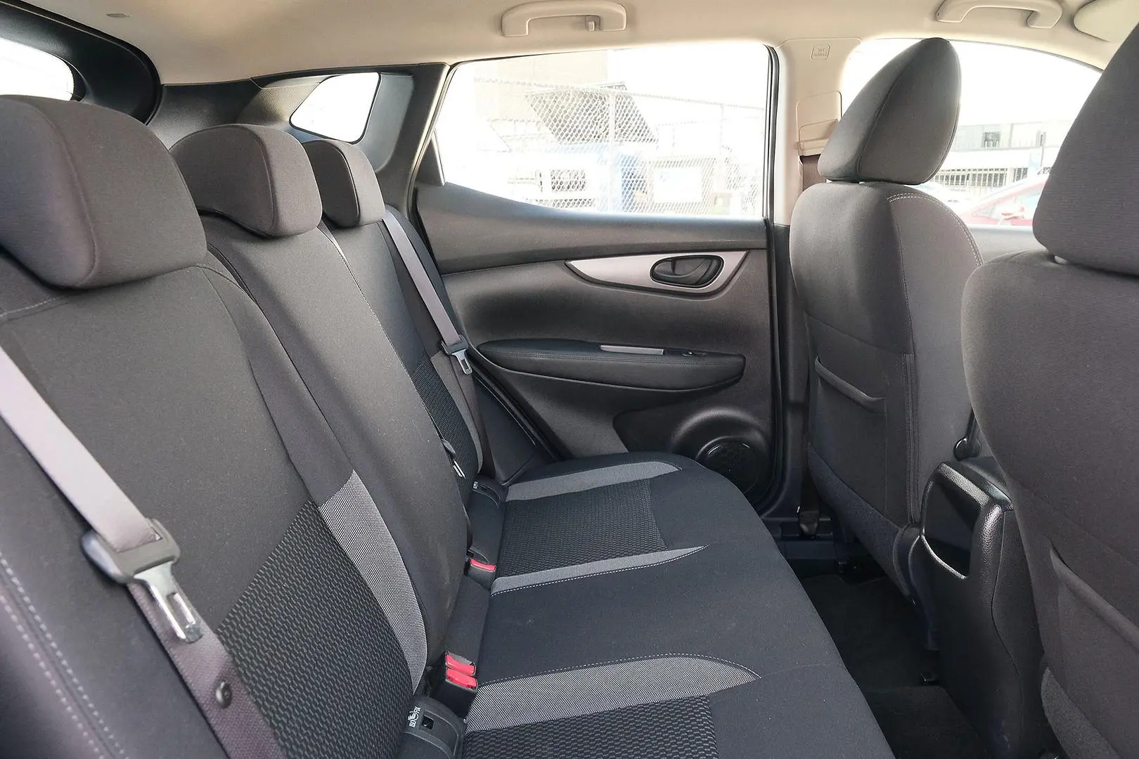 2020 Nissan QASHQAI Gallery Image 11