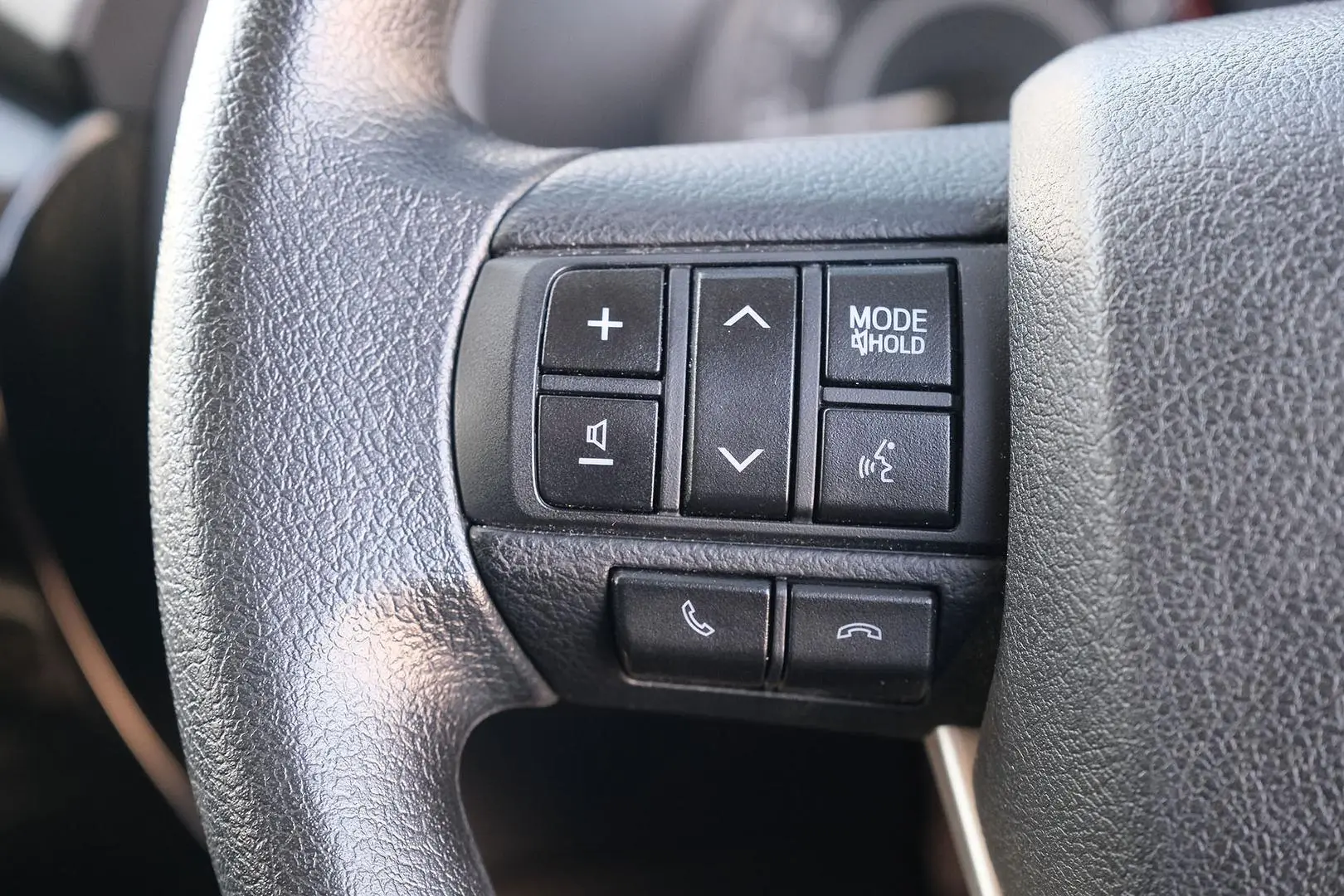 2017 Toyota Hilux Gallery Image 14