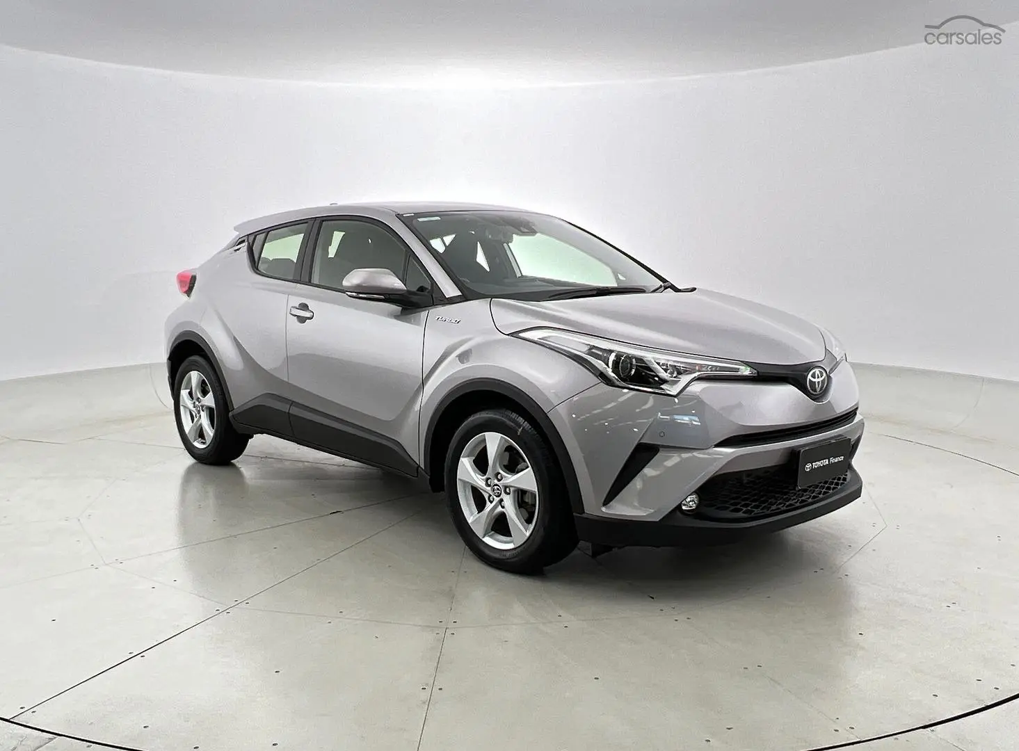 2018 Toyota C-HR Image 1