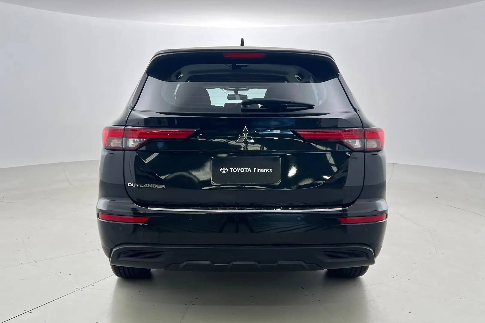2022 Mitsubishi Outlander Gallery Image 6