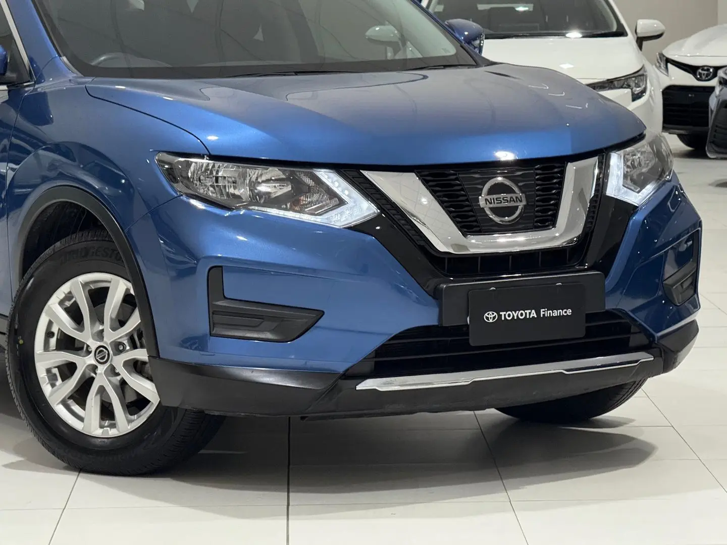 2020 Nissan X-TRAIL Gallery Image 3