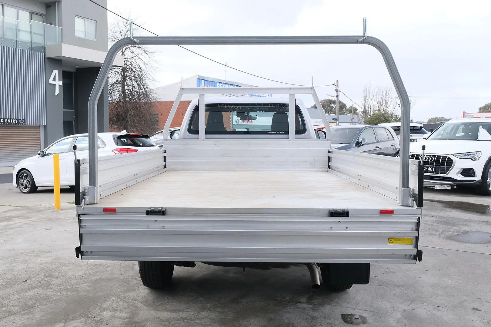 2024 Toyota Hilux Gallery Image 7