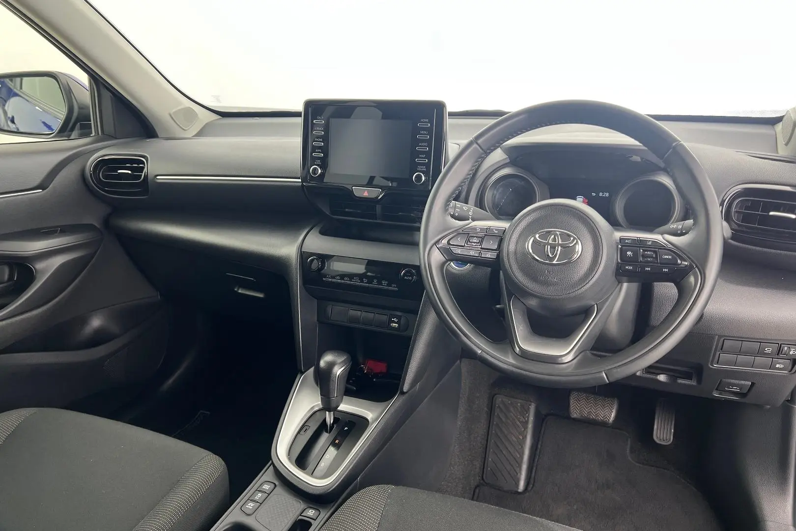 2022 Toyota Yaris Cross Gallery Image 12