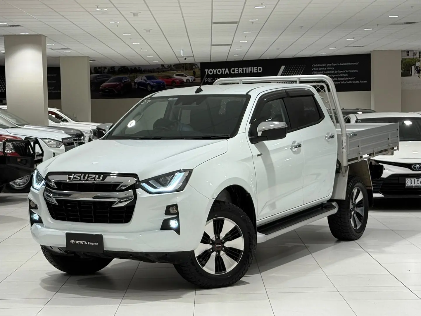 2022 Isuzu D-MAX Gallery Image 5