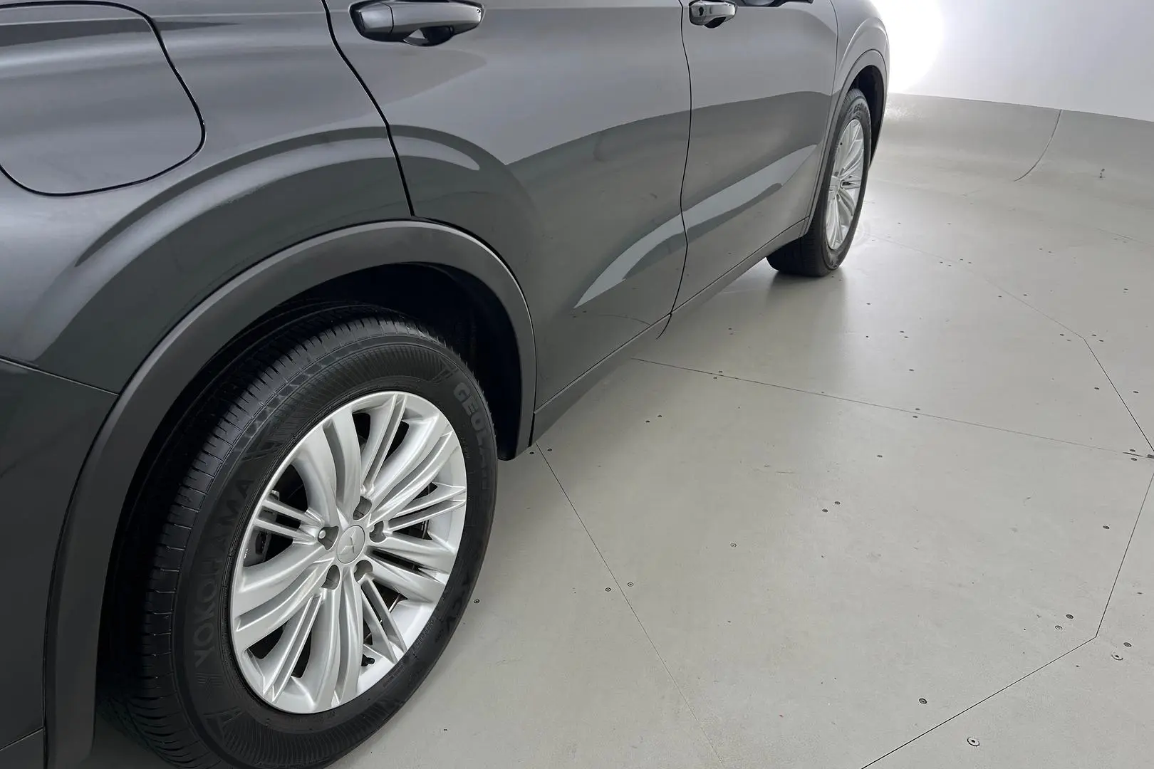 2022 Mitsubishi Outlander Gallery Image 5