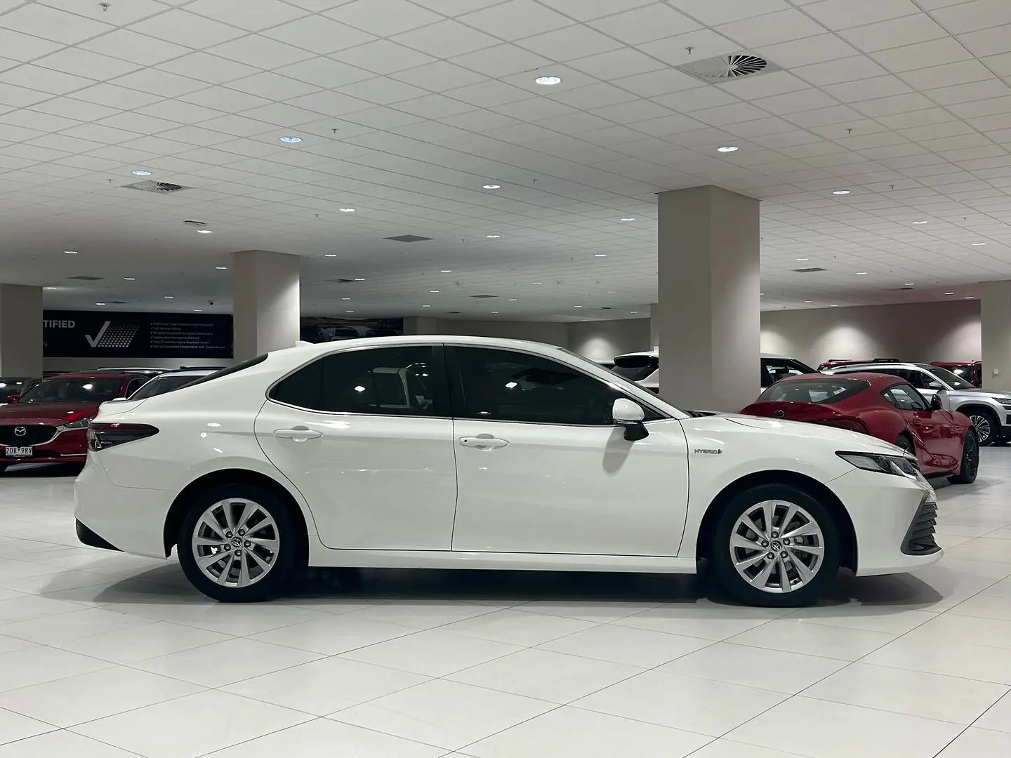 2024 Toyota Camry Gallery Image 2