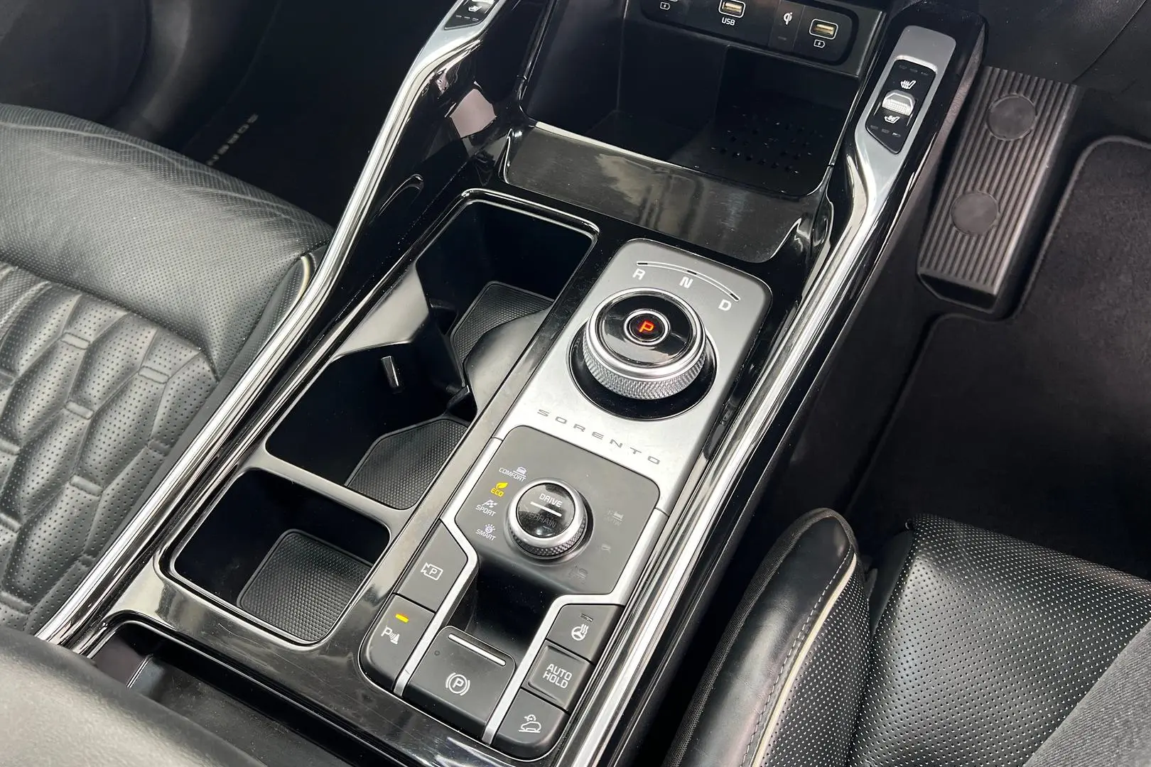 2020 Kia Sorento Gallery Image 13