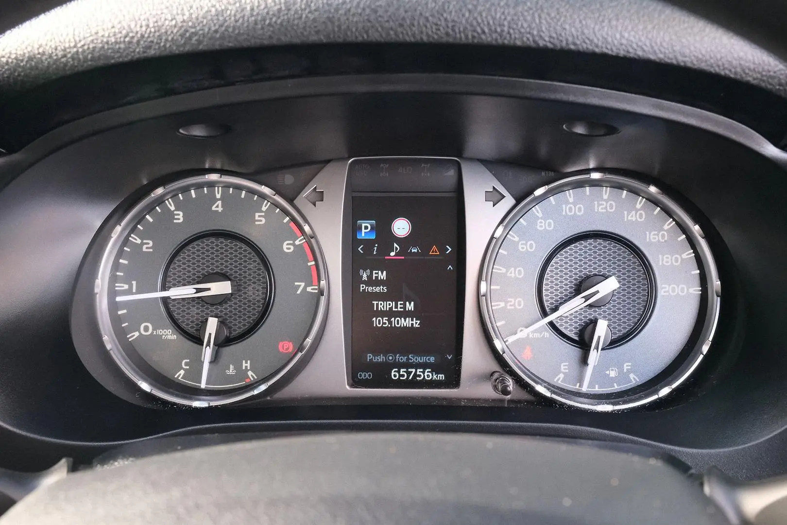 2021 Toyota Hilux Gallery Image 15