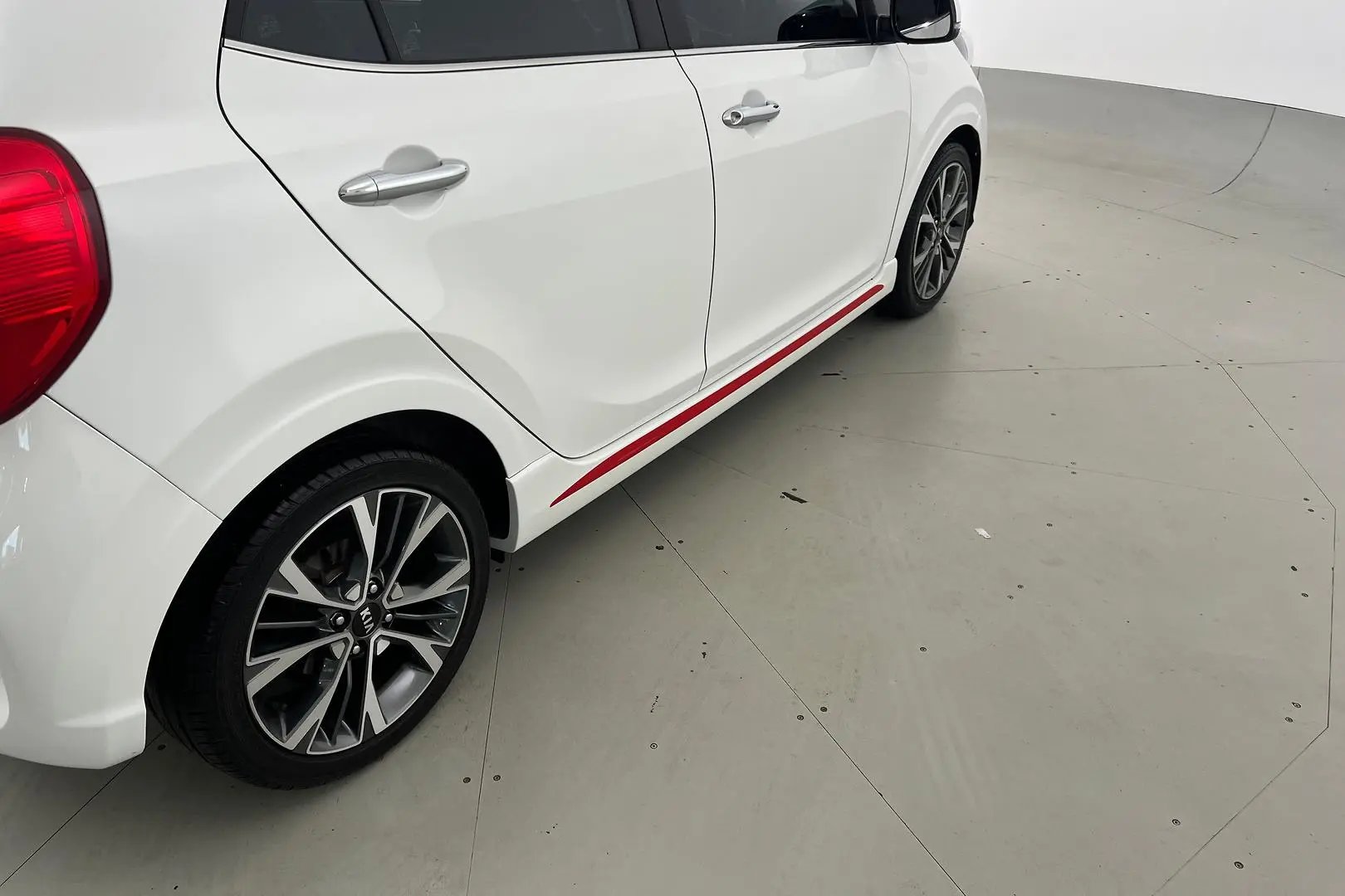 2021 Kia Picanto Gallery Image 6