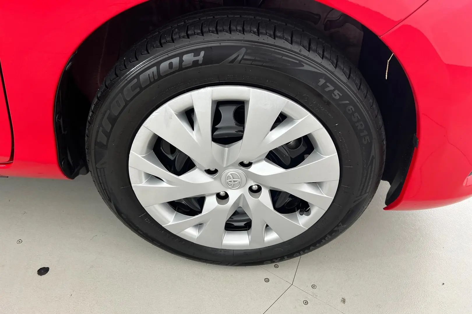 2019 Toyota Yaris Gallery Image 23