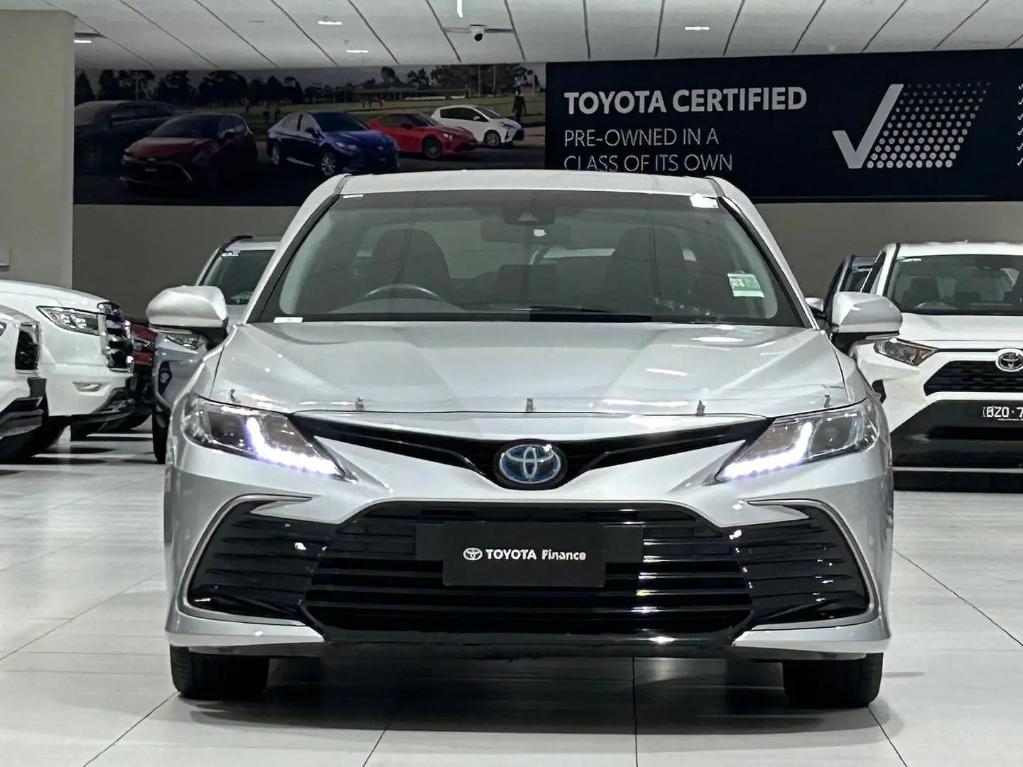 2021 Toyota Camry Gallery Image 3