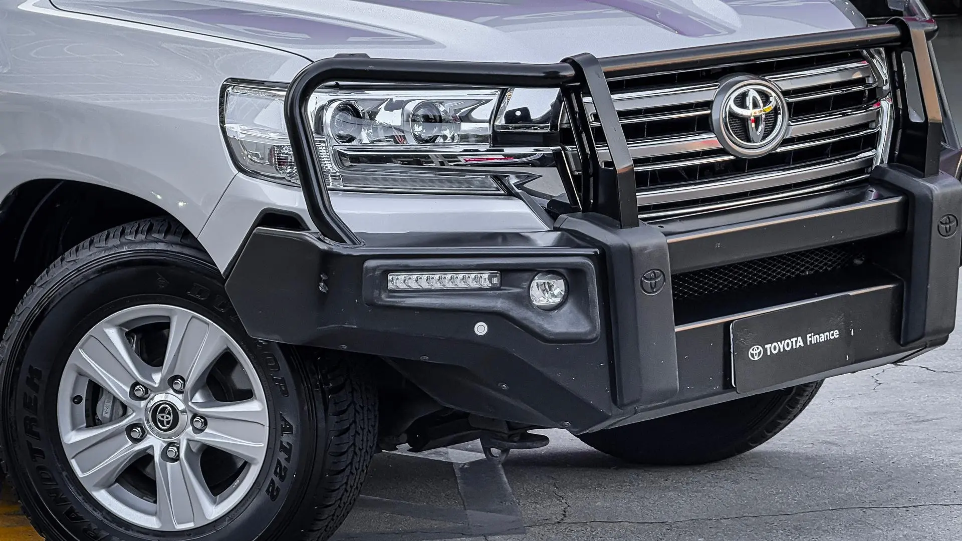 2019 Toyota Landcruiser Gallery Image 4