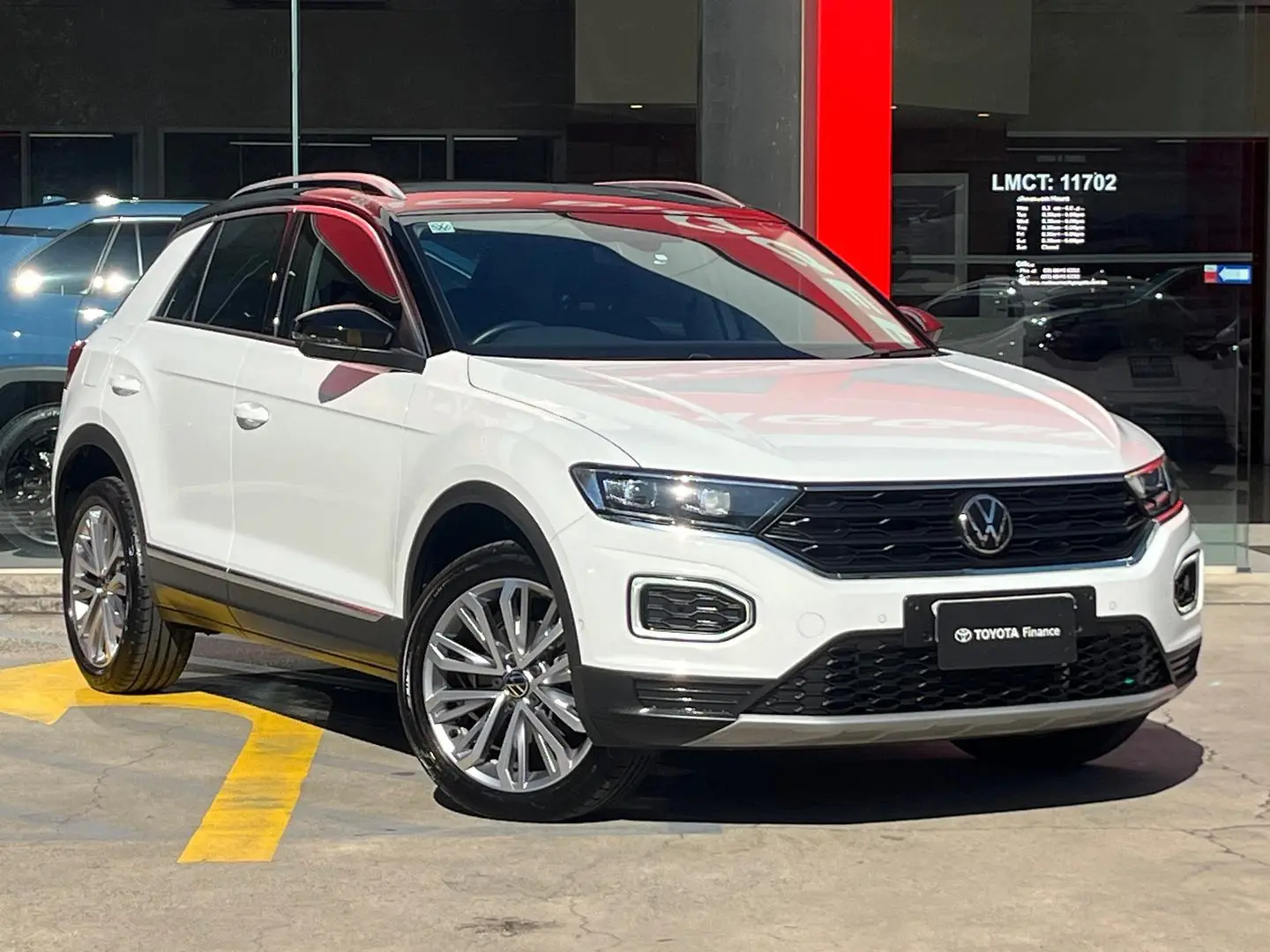 2021 Volkswagen T-Roc Gallery Image 11