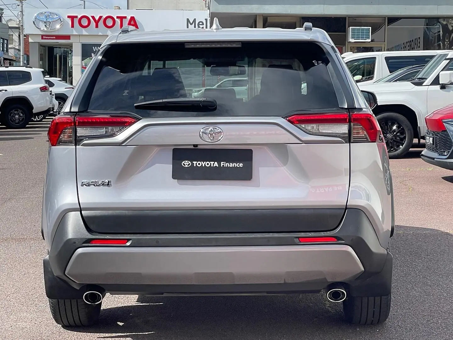 2021 Toyota RAV4 Gallery Image 6
