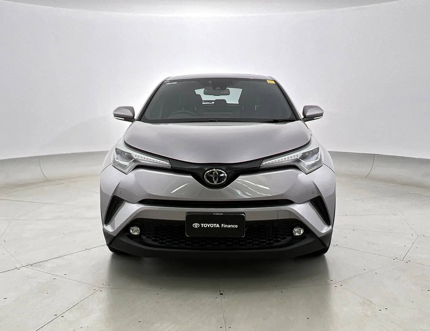 2017 Toyota C-HR Image 9