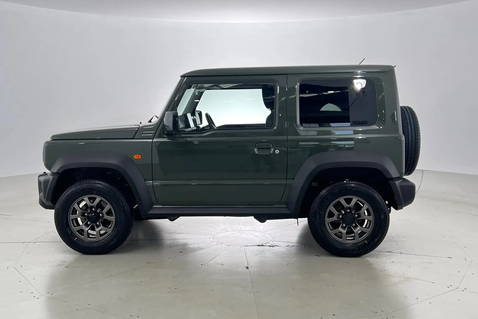 2021 Suzuki Jimny Gallery Image 8