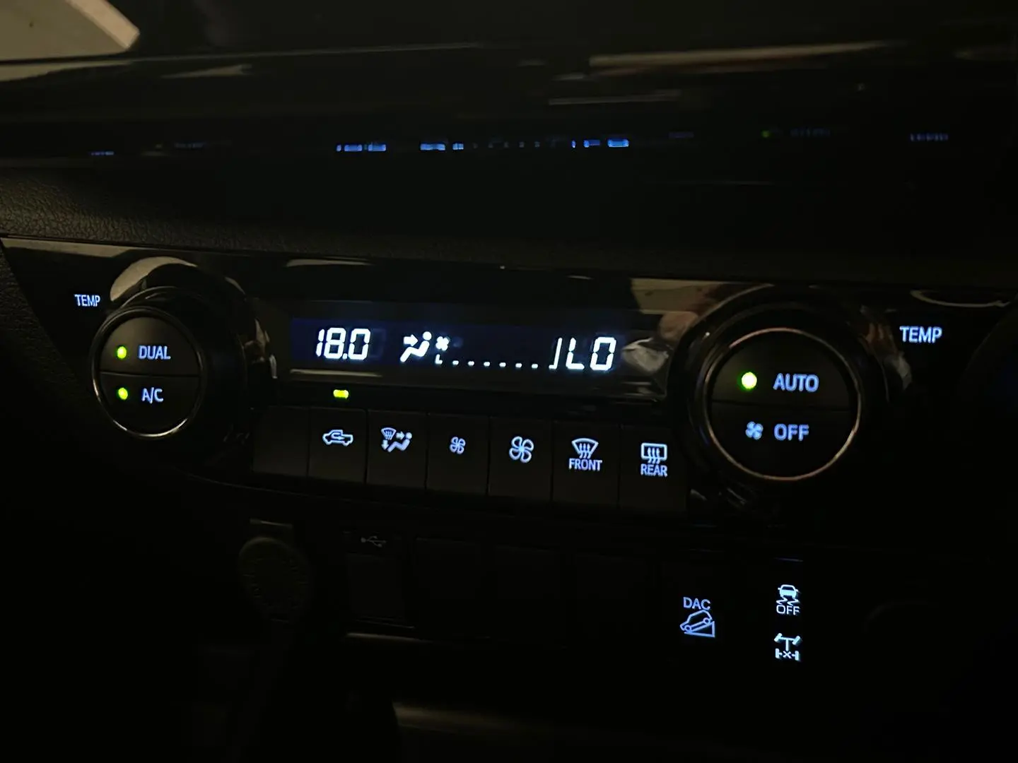2023 Toyota Hilux Gallery Image 18