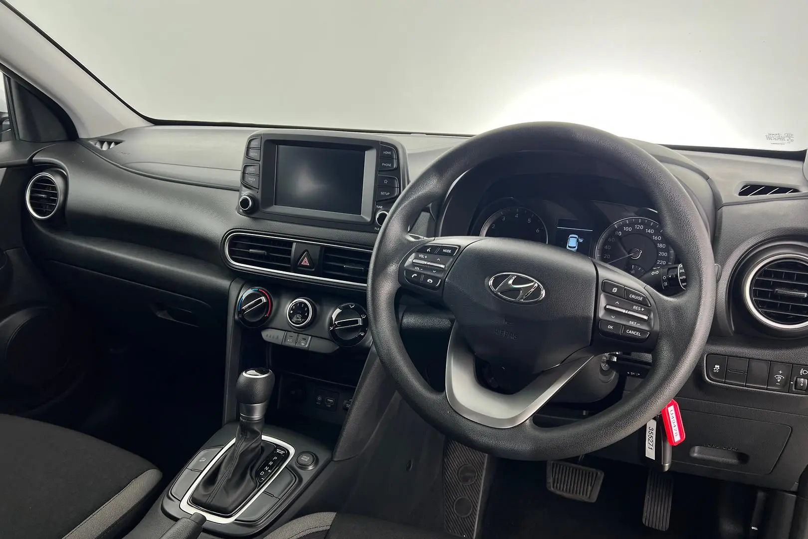 2019 Hyundai Kona Gallery Image 11