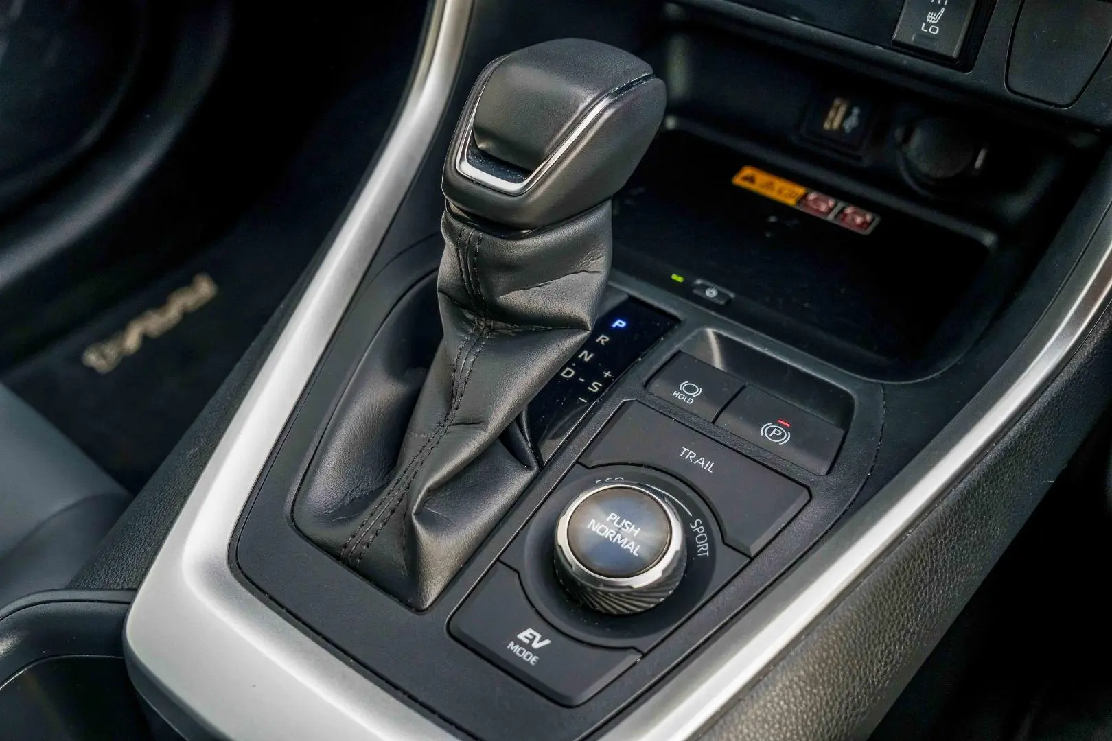 2024 Toyota RAV4 Gallery Image 18