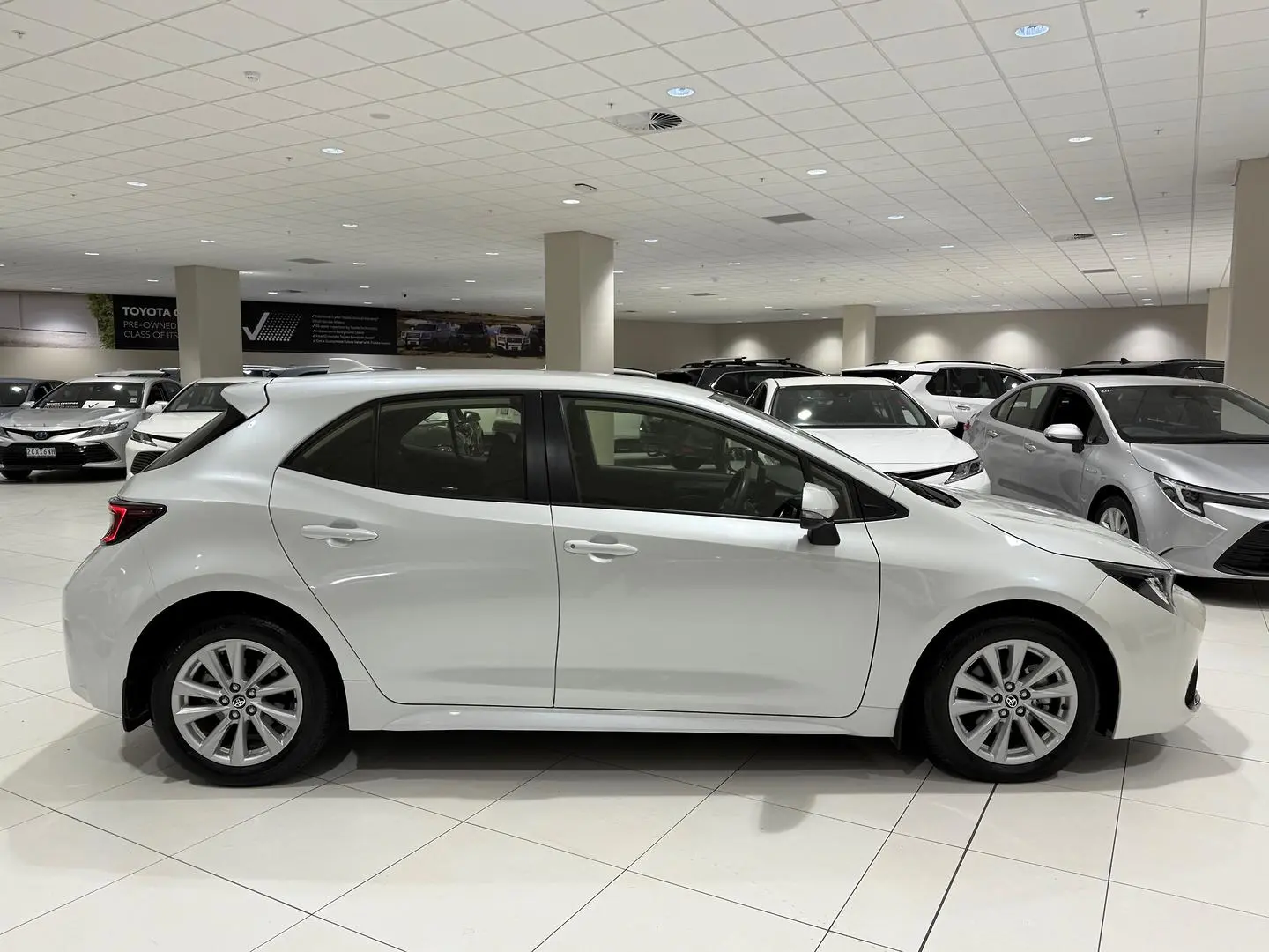 2024 Toyota Corolla Gallery Image 2