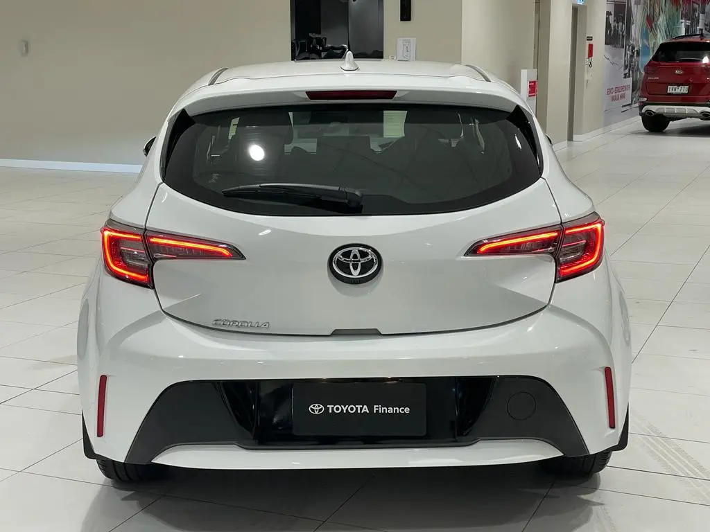 2022 Toyota Corolla Gallery Image 9