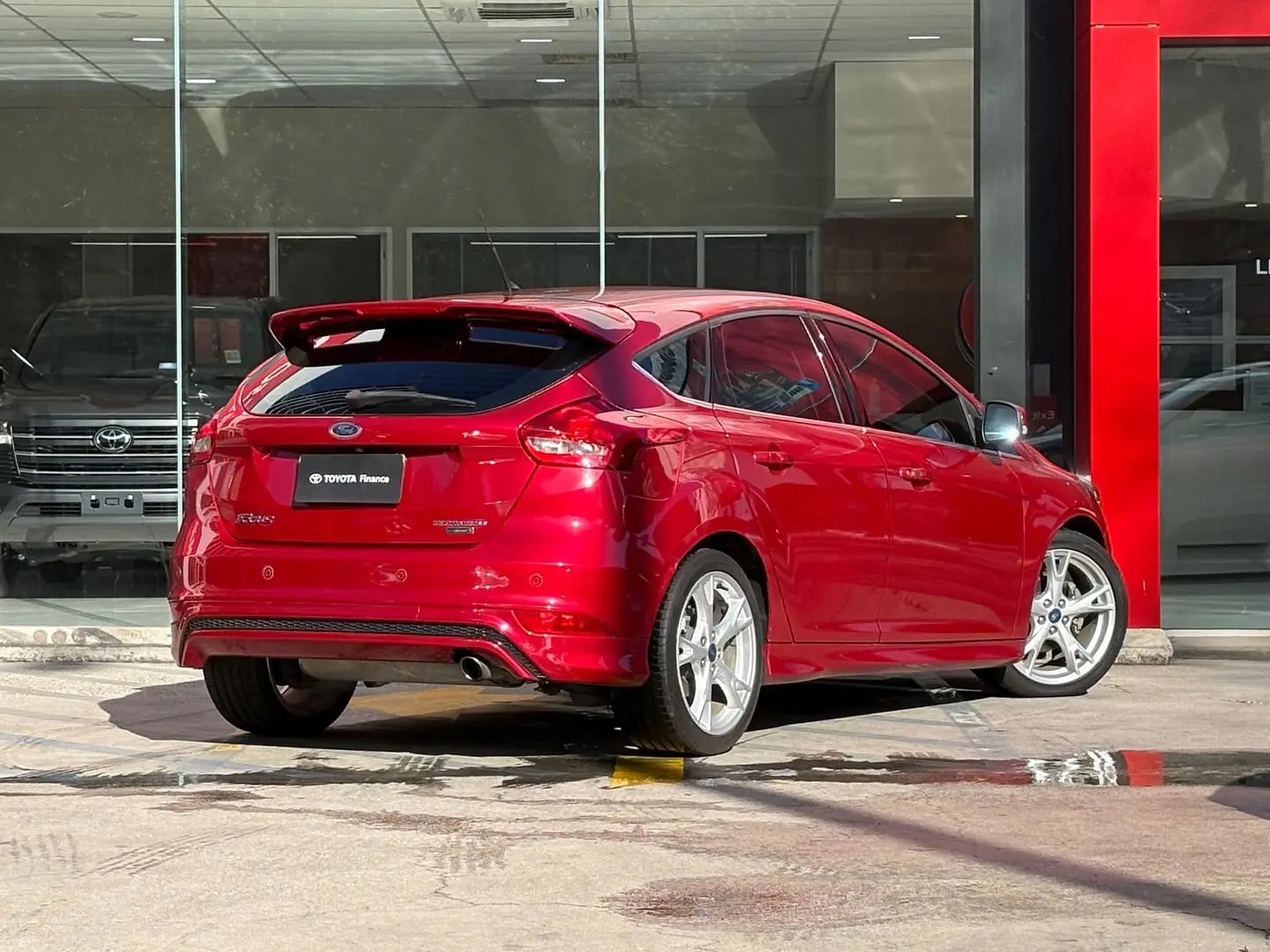 2017 Ford Focus Gallery Image 10
