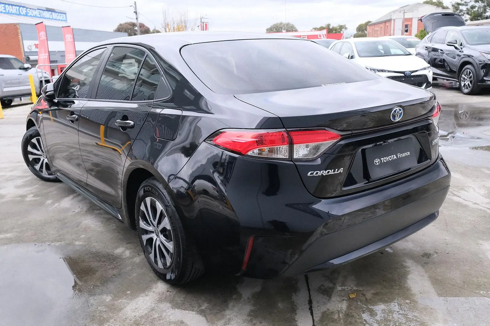 2020 Toyota Corolla Gallery Image 2