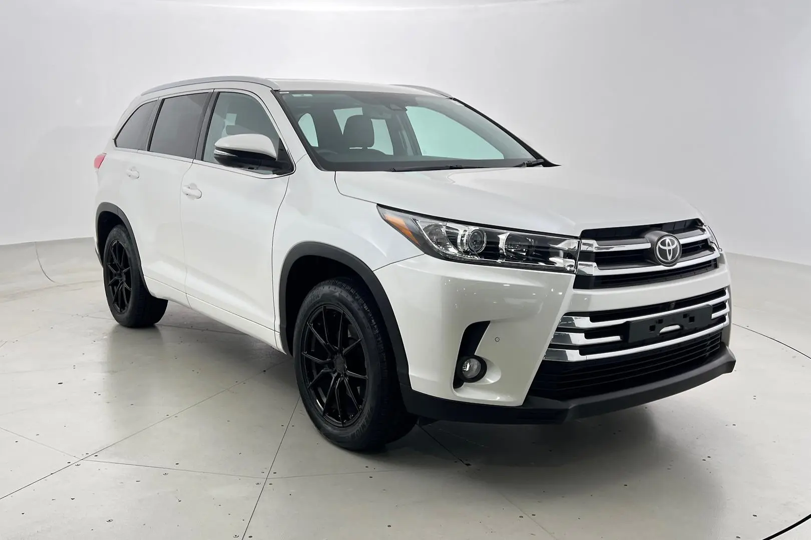 2019 Toyota Kluger Gallery Image 1