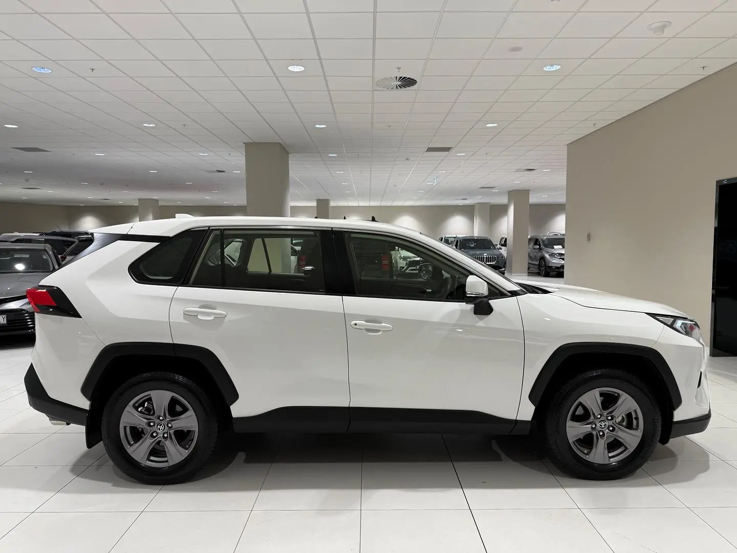 2022 Toyota RAV4 Gallery Image 2