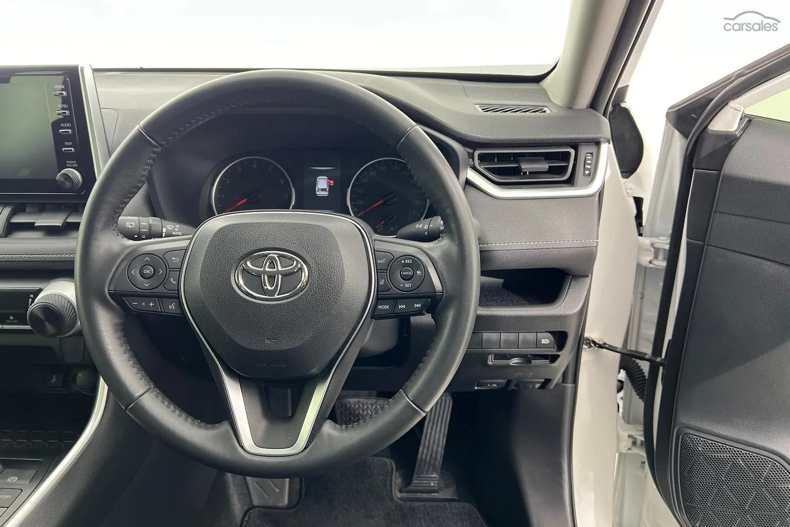 2021 Toyota RAV4 Image 11