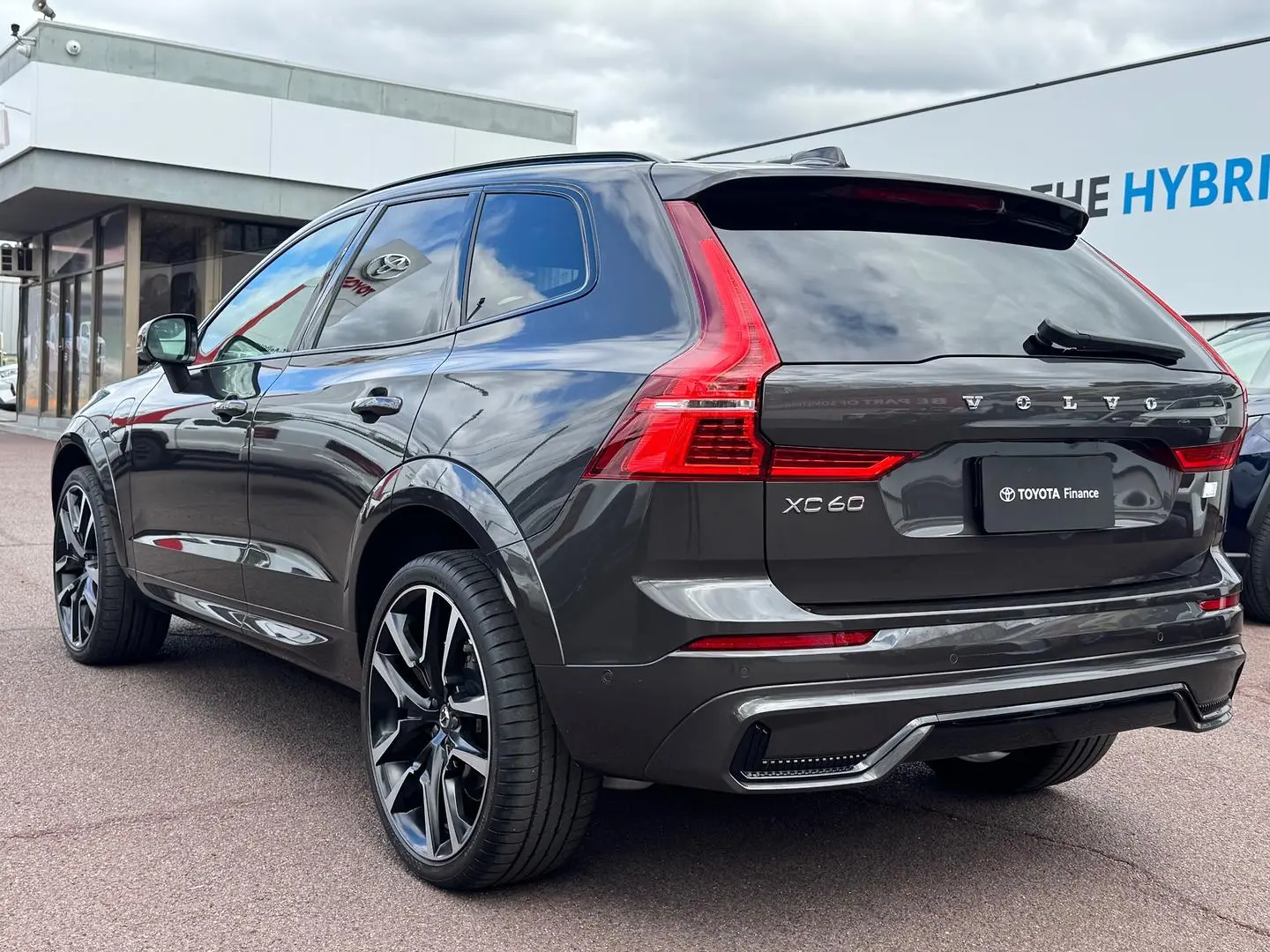 2022 Volvo XC60 Gallery Image 7