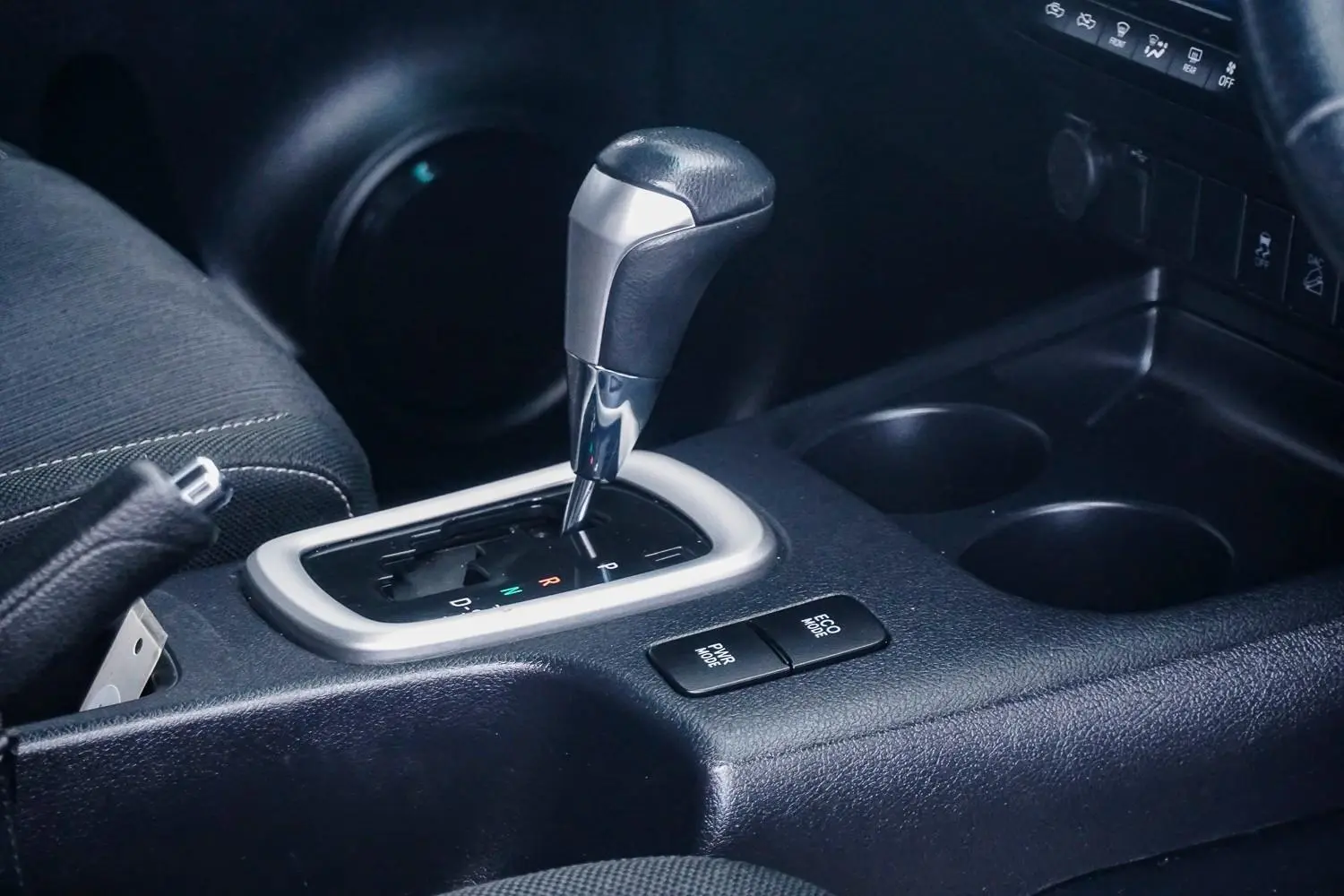 2018 Toyota Hilux Gallery Image 15
