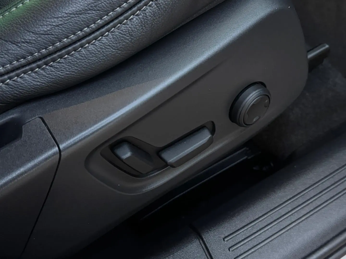 2018 Volvo XC40 Gallery Image 14