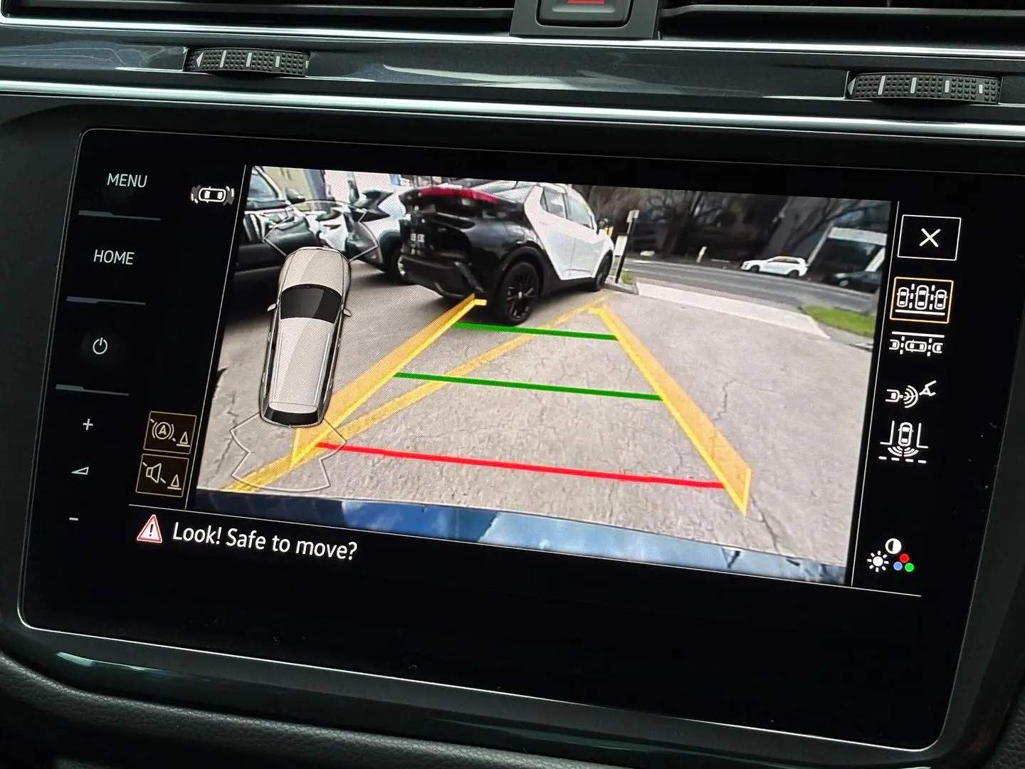 2023 Volkswagen Tiguan Gallery Image 16