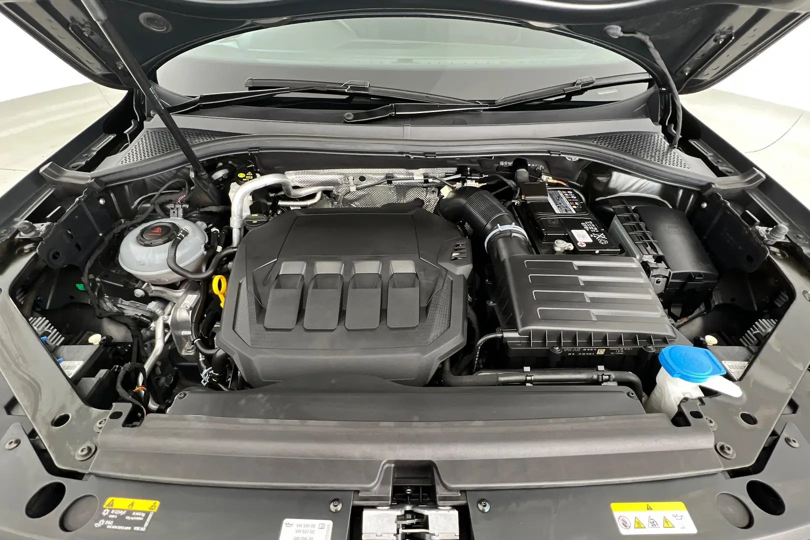 2023 Volkswagen Tiguan Gallery Image 17