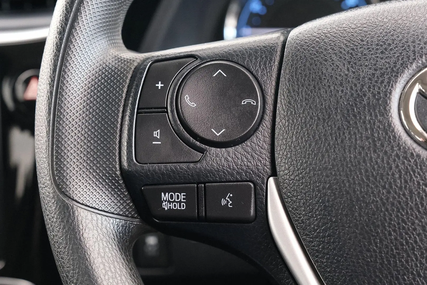 2017 Toyota Corolla Gallery Image 16