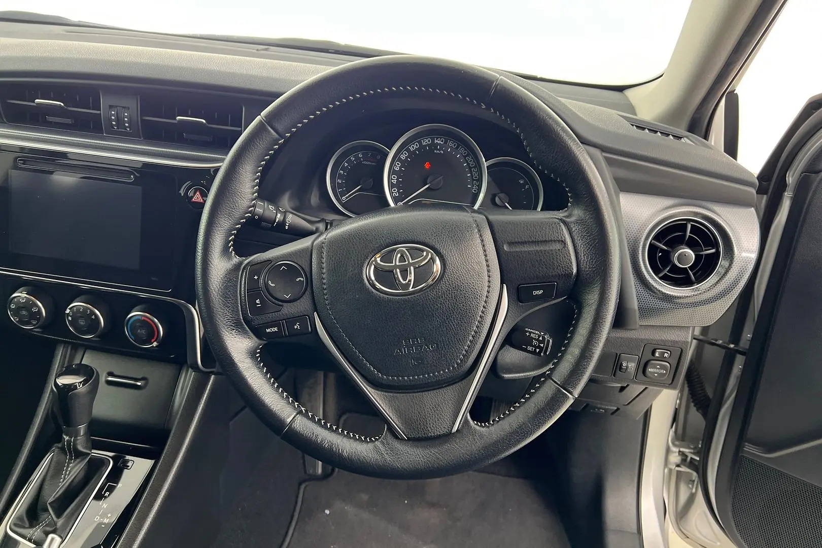 2016 Toyota Corolla Gallery Image 14