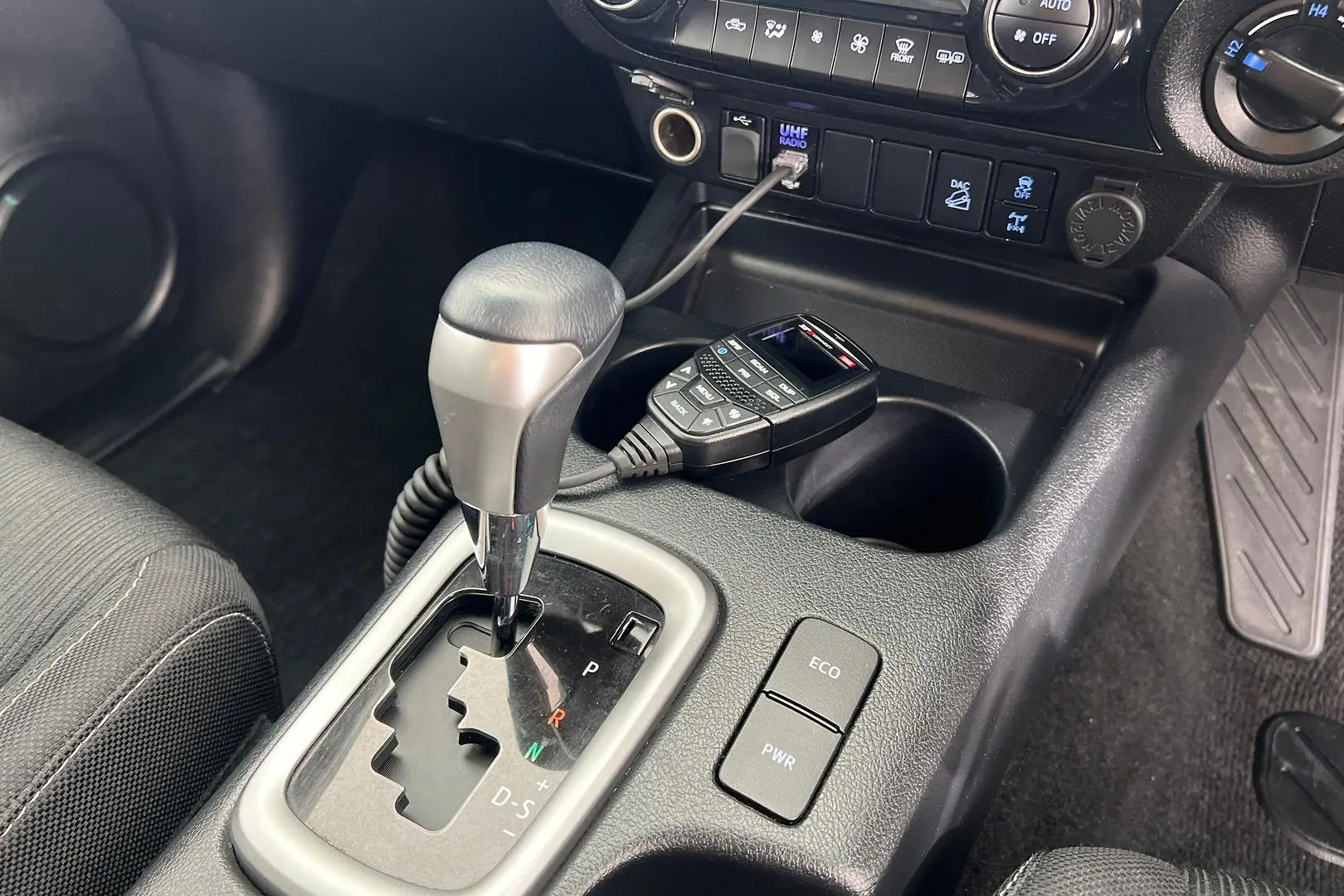 2022 Toyota Hilux Gallery Image 21