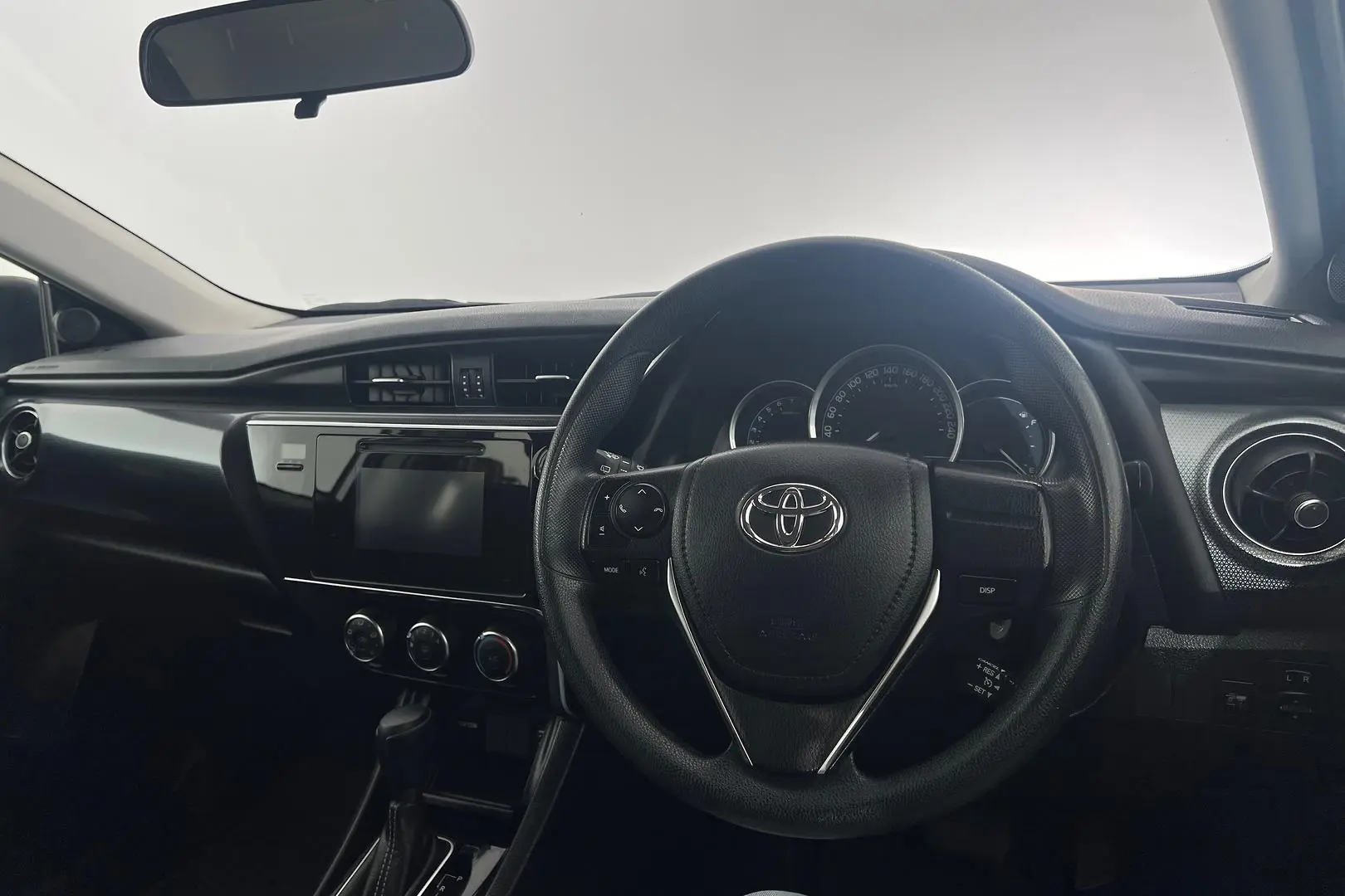 2018 Toyota Corolla Gallery Image 22