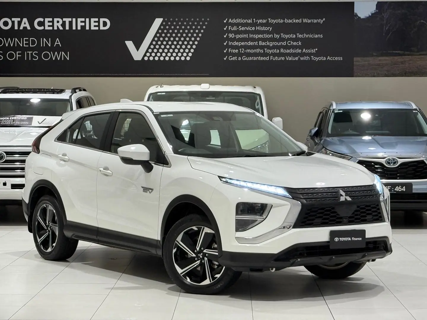 2022 Mitsubishi Eclipse Cross Gallery Image 1