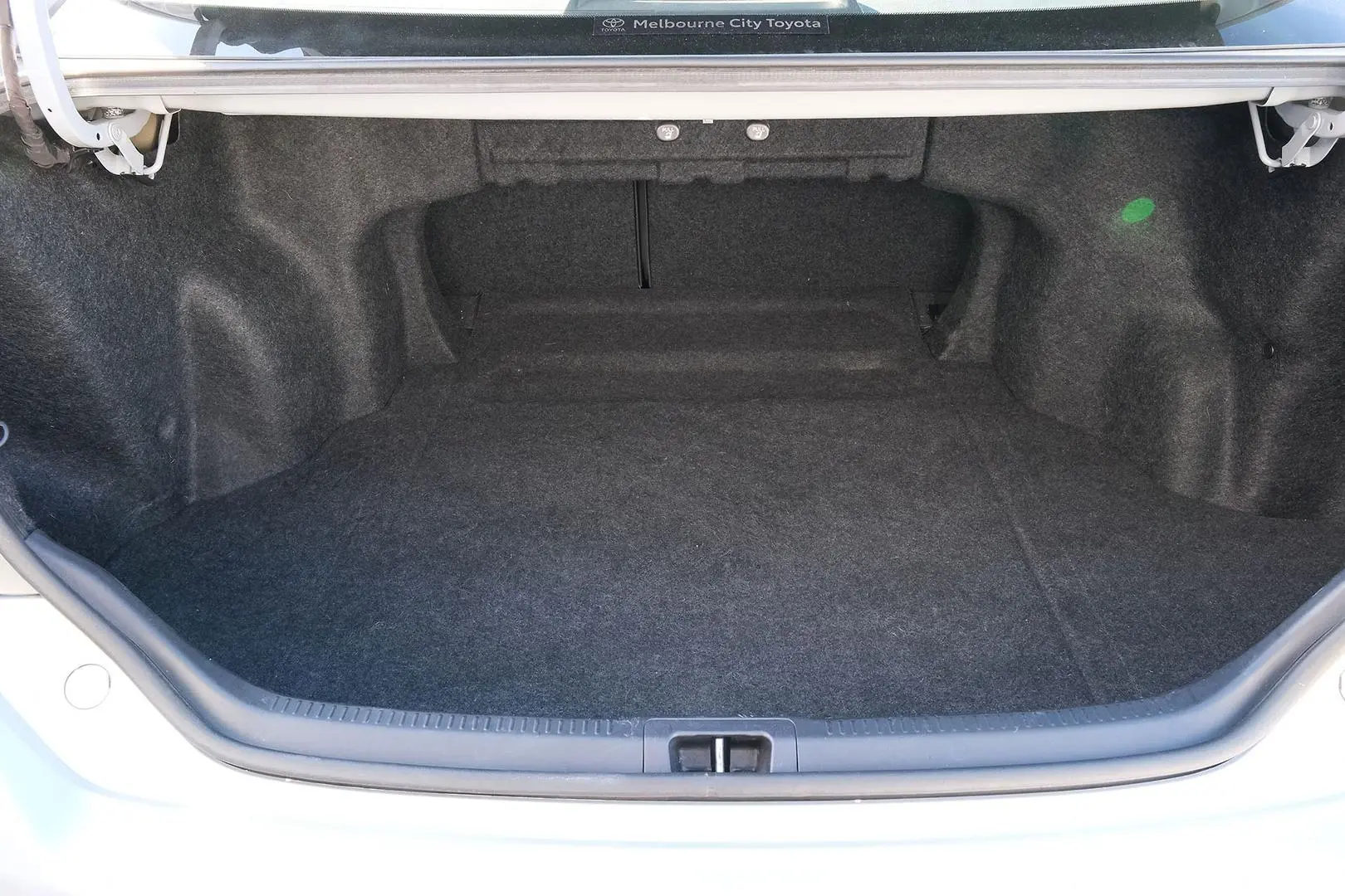 2012 Toyota Aurion Gallery Image 10