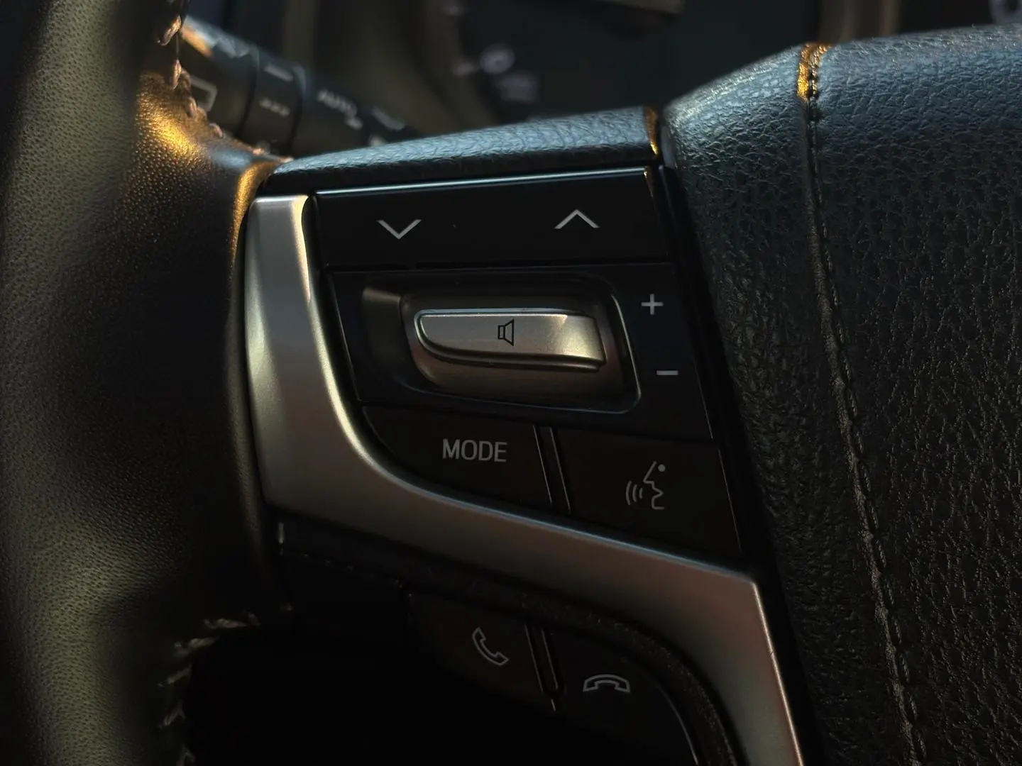 2022 Toyota Landcruiser Prado Gallery Image 24