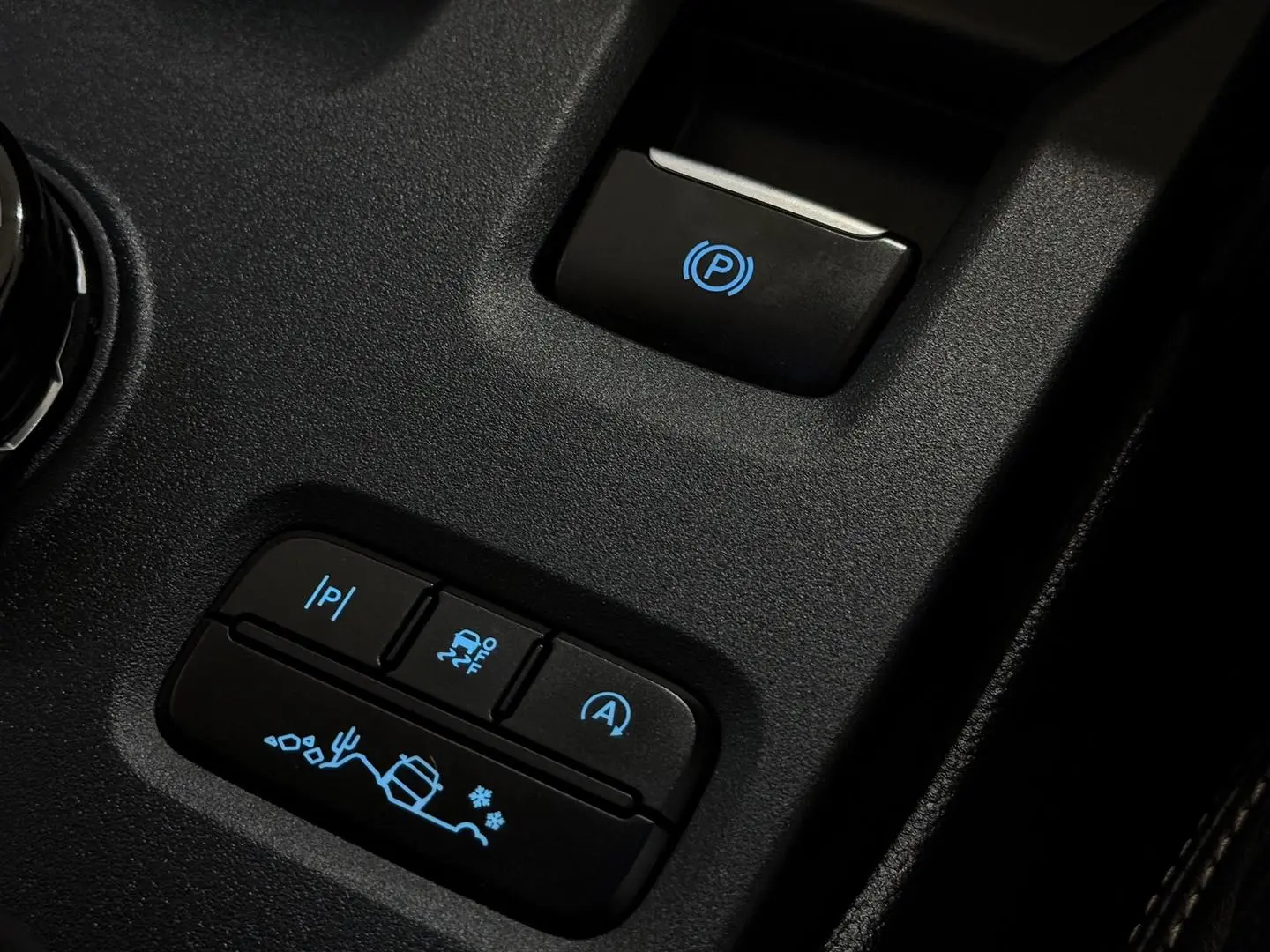 2023 Ford Everest Gallery Image 29