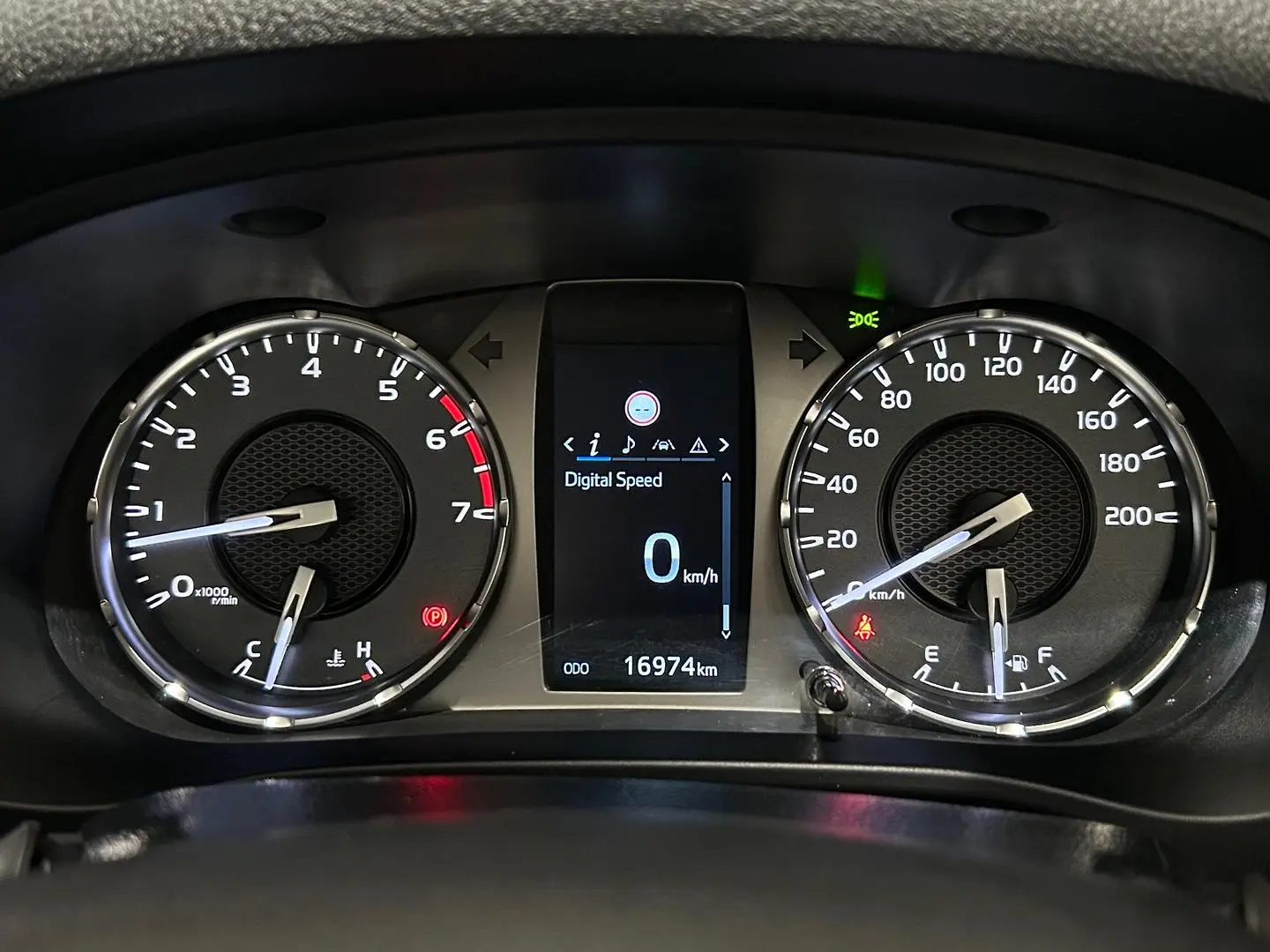 2024 Toyota Hilux Gallery Image 17