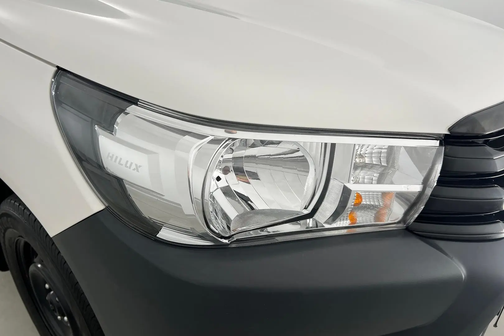 2022 Toyota Hilux Gallery Image 2