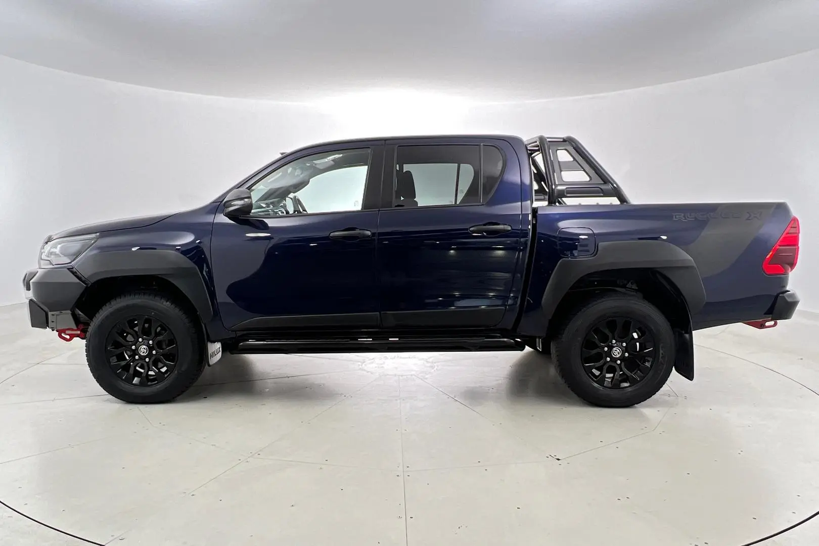 2022 Toyota Hilux Gallery Image 9