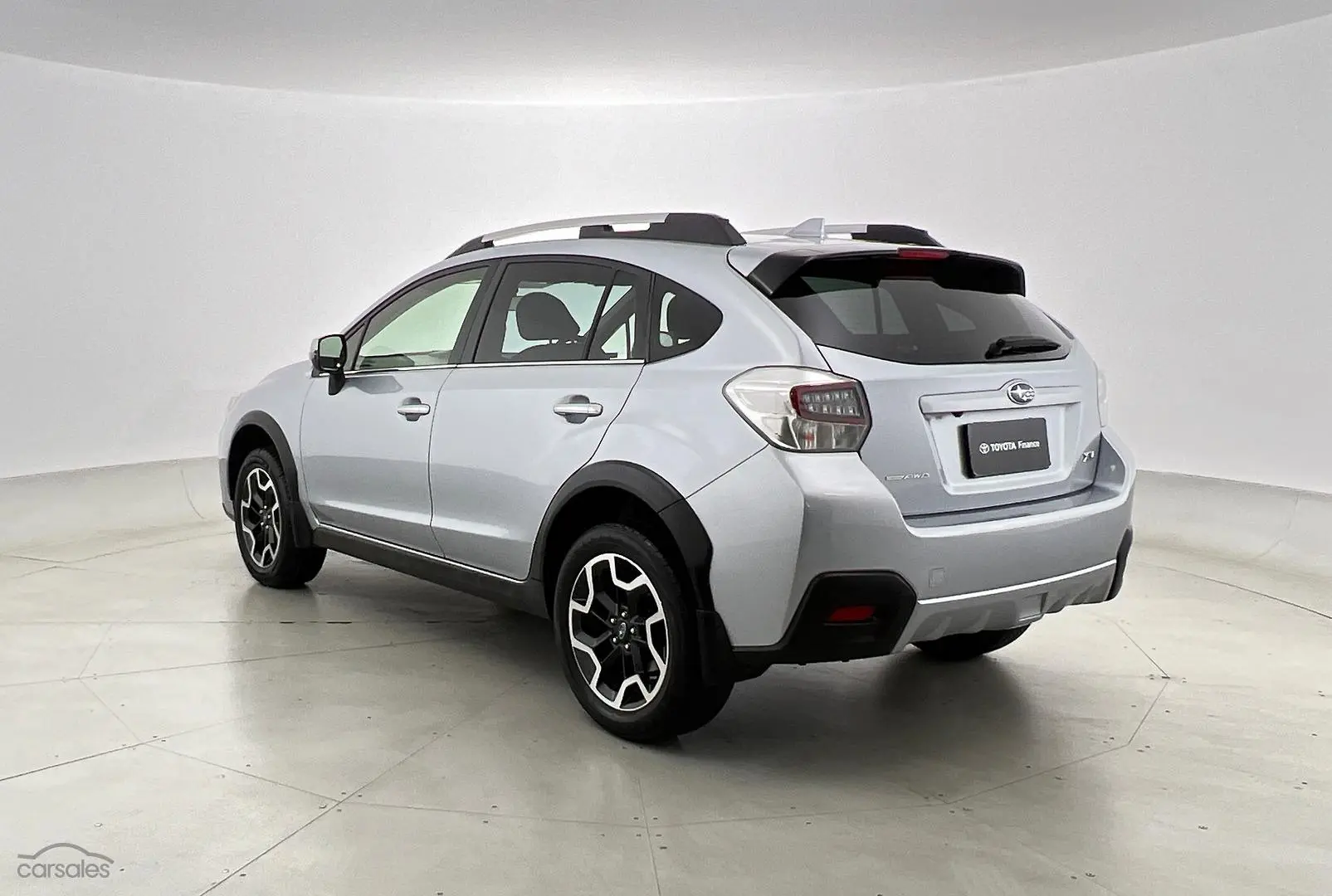 2017 Subaru XV Image 2