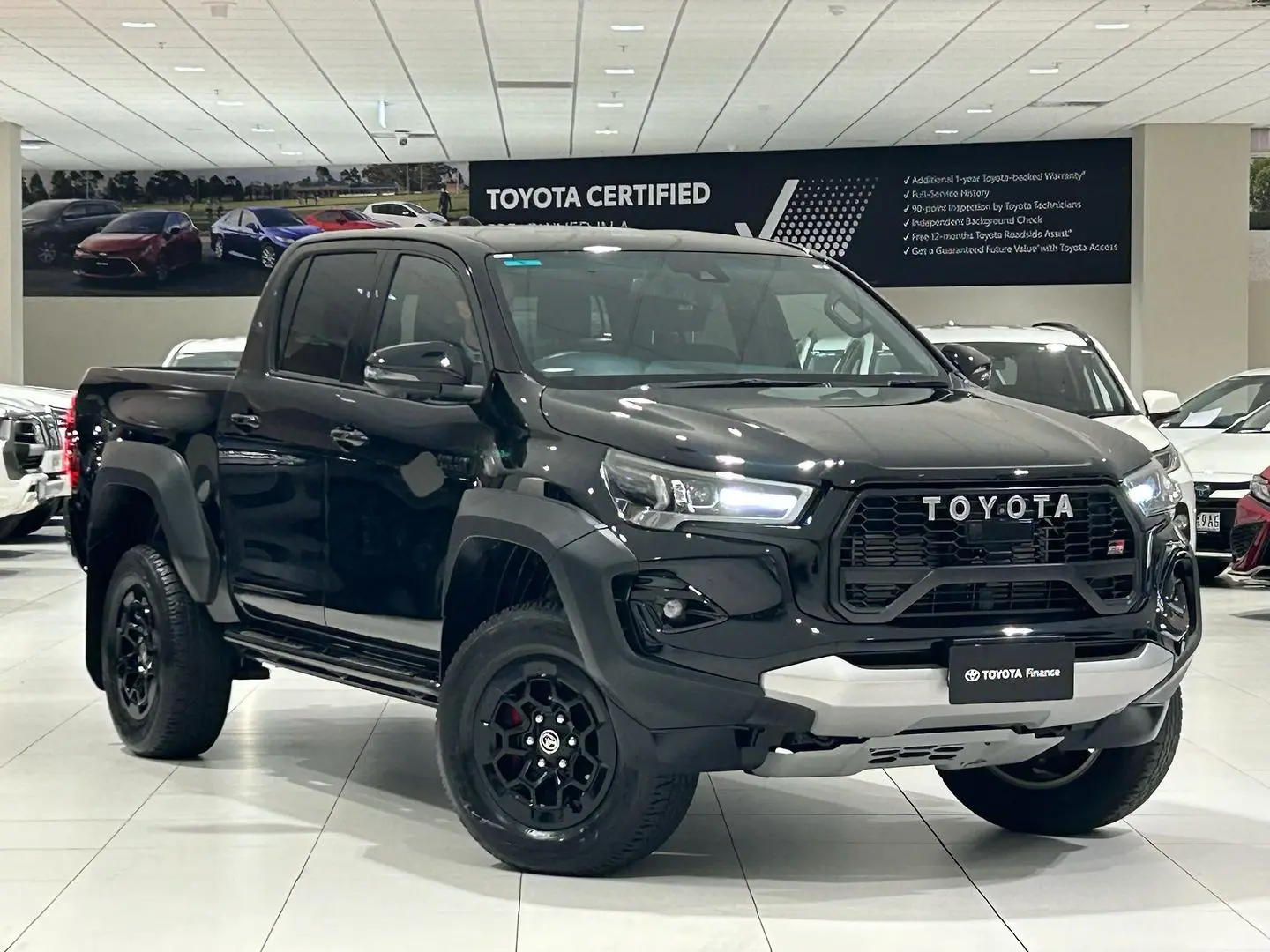 2024 Toyota Hilux Gallery Image 1