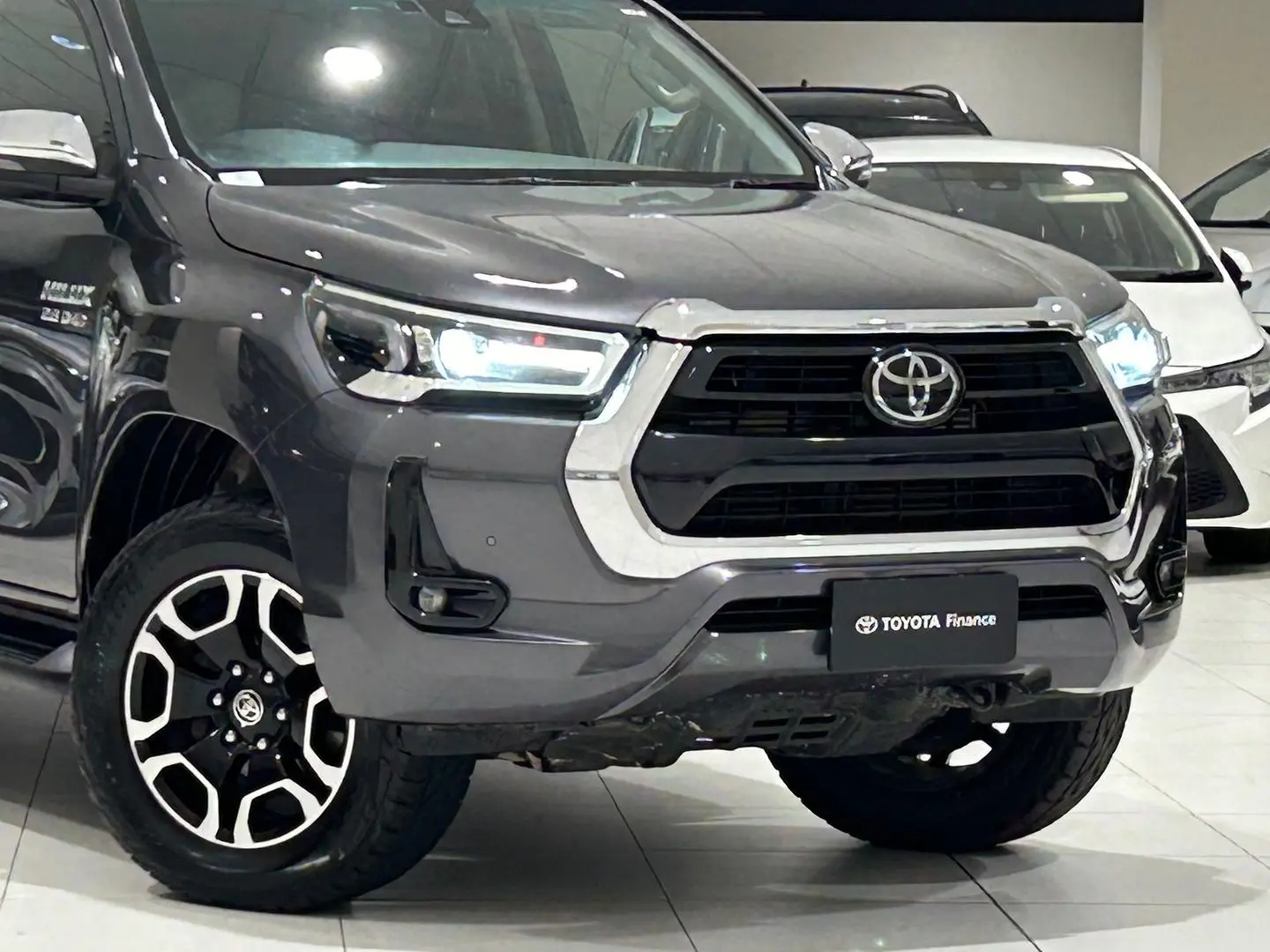 2022 Toyota Hilux Gallery Image 3